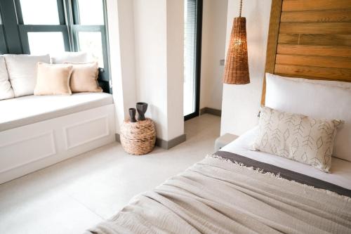 Double room, pool view