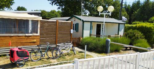 CAMPING LES EMBRUNS 3*