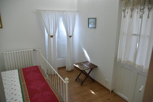 La Little School Chambres d'Hôtes à Arçay Room Type - Superior Double Room