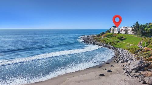 Tuvākā izklaides vieta, *1era Línea 1er Piso* Jardín, Playa, Piscinas 6p (*1era Linea 1er Piso* Jardin, Playa, Piscinas 6p) in Tongoy