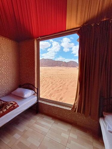 5 twin beds