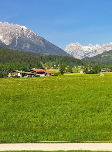 Gastehaus Bodnerlehen 756m von Hanottenweg entfernt