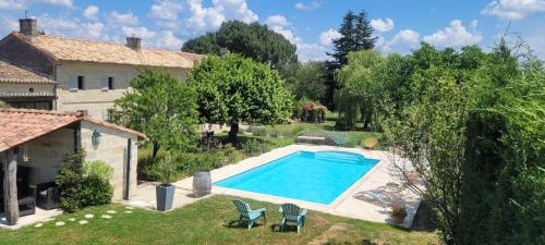 Au Do'Mayne des Bouilles - Spa & Piscine - Chambre d'hôtes - Lussac