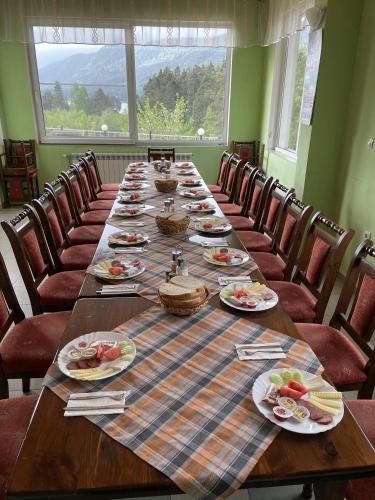 Toit ja joogid, Family Hotel Panorama in Sarnitsa