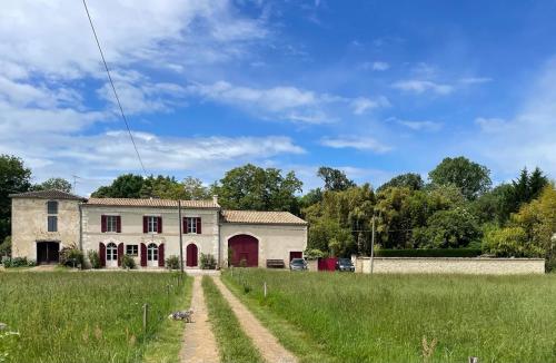 Au Moulin Monségur BnB Mesterrieux
