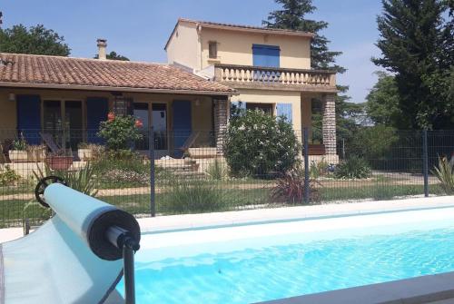 Villa avec piscine et appartement privatif - Location, gîte - Blauzac