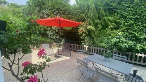 BEAUSOLEIL , appartement neuf, climatisé , Jardin clos , 2 chambres, parking privé, au 1er étage d'une maison dans un quartier résidentiel calme, 900 m du centre de nyons