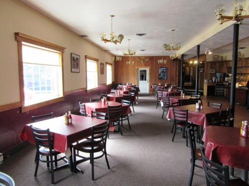 White Buffalo Hotel in West Yellowstone, USA