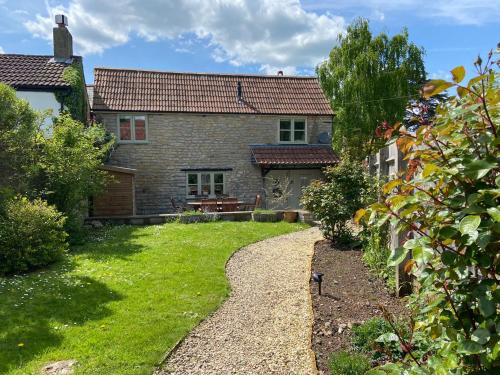 Wayside Cottage - Cosy Cottage in Somerset
