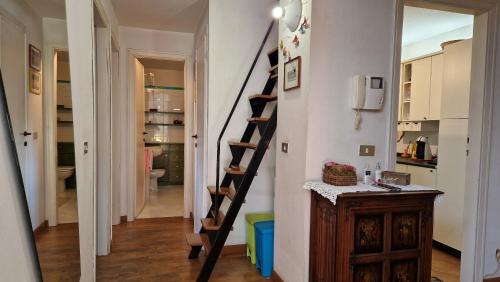 Apartment room in Foscolo Steps to the Sea
