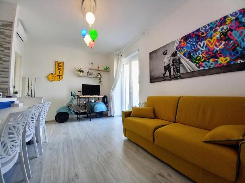 Koplietošanas atpūtas telpa ar TV, La Rosa BLUtique Guesthouse - Boutique apartment near Como in Montano Lucino