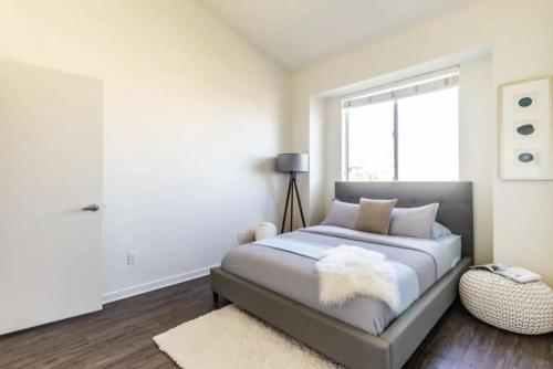 Luxury 2bedroom 2bath Santa Monica