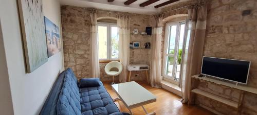 Augustea Terrace, Split (photo 8)