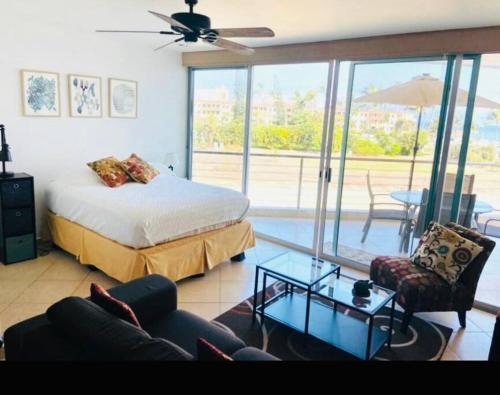 Estudio acogedor a pie de playa in Nuevo Vallarta , Mexico