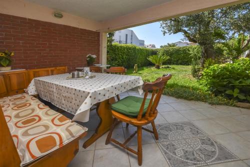 Apartments Viktor - image 8