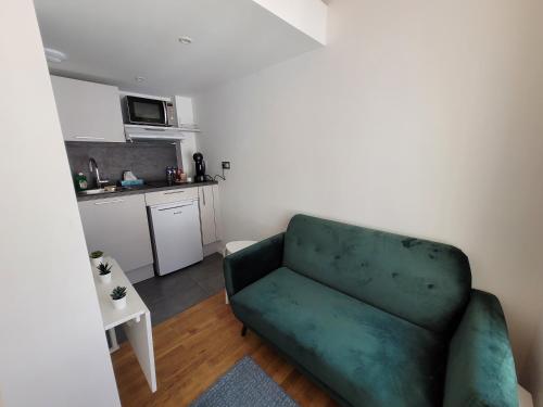 2G- Studio tout équipé avec cuisine proche Paris - Location saisonnière - Issy-les-Moulineaux