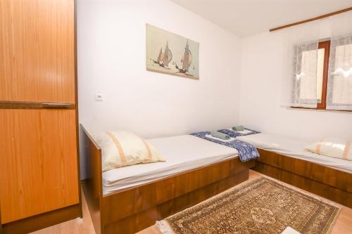 Apartments Viktor - image 5