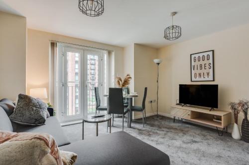 Stylish 2 Bed Manchester Flat - Salford