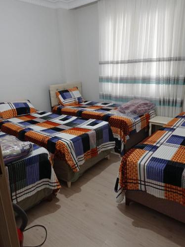 غرفتين وصاله للايجار السياحي في اسنيورت اسطنبول يرجى قرائة التفاصيل باامعان لان اذا كان الحجز لا ينطبق على التفاصيل قد نضطر لالغاء الحجز