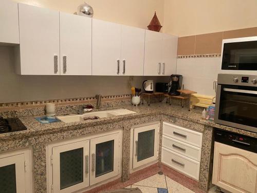Kitchen, Appartement Yasin Meknes in Sbata