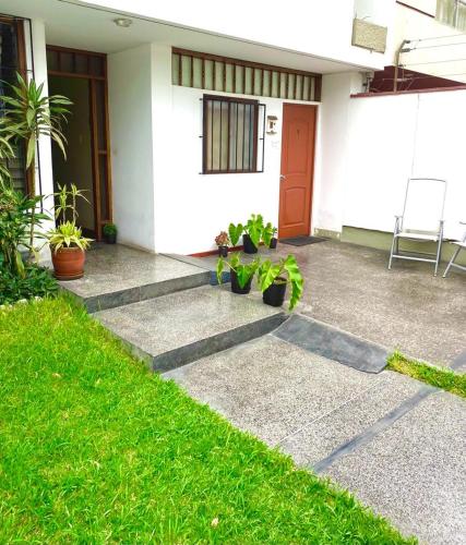 Lima Mini Aparts Monterrico - Cerca Embajada EEUU