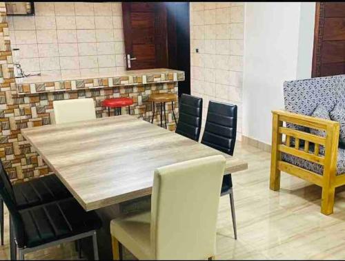 Attrezzature e servizi, Appartement climatisé et cozy-C1 (Appartement climatise et cozy-C1) in Cotonou