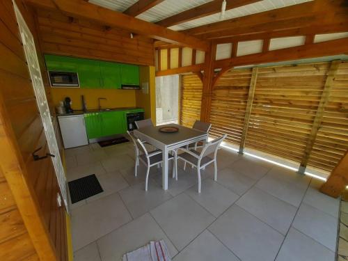 bungalow hibis.kiss971 in Baie-Mahault