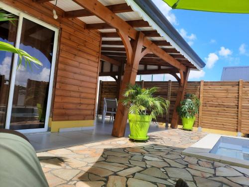 bungalow hibis.kiss971 in Baie-Mahault