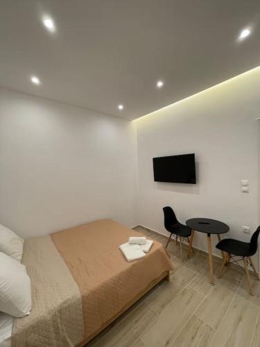 Pagrati-Luxury central cozy studio 3