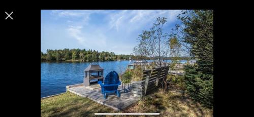 Tantallon Guest Room with Private Beach