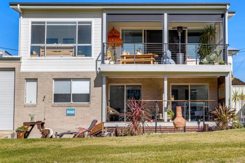 Vista Exterior, Whale Studio Suite in Anna Bay