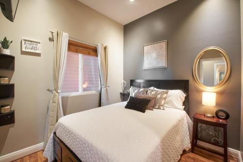 Luxury Home Ocean Views 5 min to Carlsbad Village in Carlsbad, USA