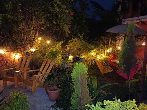 HOSTAL LA PAZ in Антигуа Гуатемала