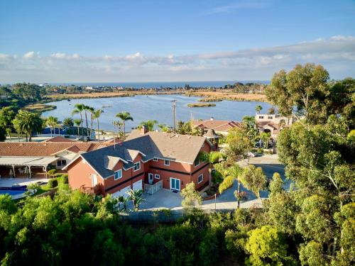 Luxury Home Ocean Views 5 min to Carlsbad Village in Carlsbad, USA