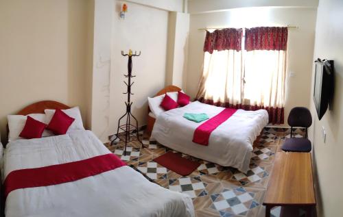 Budget Double Room image 3