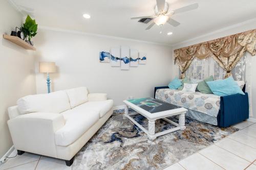 Let's Spend Some Time Together in Wellington (FL)