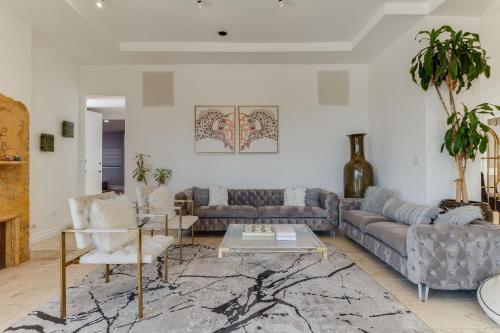 Beverly Hills City View Mansion in Los Angeles, USA
