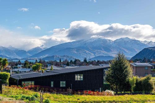 Tranquil Heights Wanaka - image 5