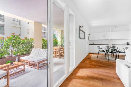 景觀, Modern with Terrace & Garage by NDP rent in 邦德歐比尼