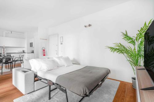 Modern with Terrace & Garage by NDP rent in 邦德歐比尼