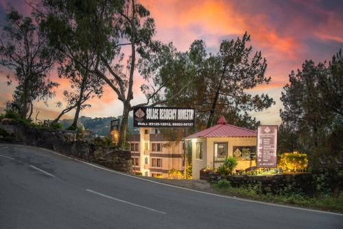Solace Suites - The Himalayan Hometel