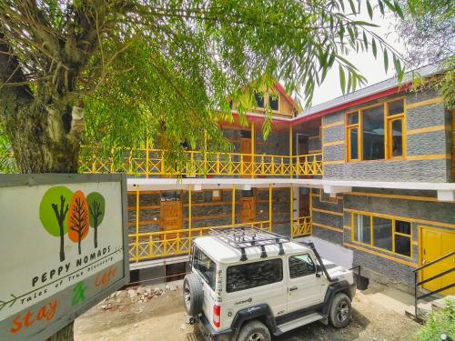 Viesnīcas āriene, Peppy Nomads Luxuria, Jibhi in Banjar