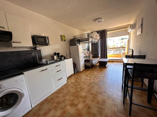 Appartement terrasse sur le port, piscine, tennis