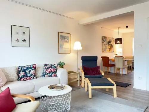Moderne helle Ferienwohnung in Remagen, Deutschland