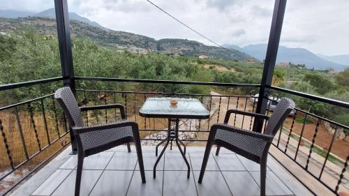 Tranquil Haven: Rastoni Villa in Neochori