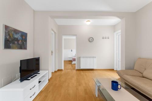 Apartment - Ground Floor image 9