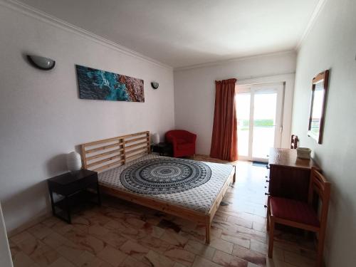 Oura Li, Albufeira