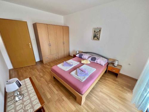 Apartment image 10