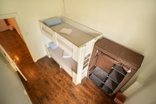 1 bunk bed