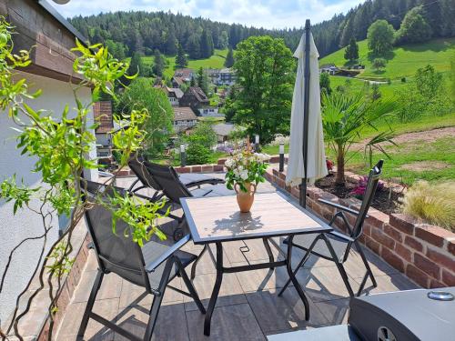 陽台/露台, Ferienhaus Enzquelle in 恩茨克勒斯特勒